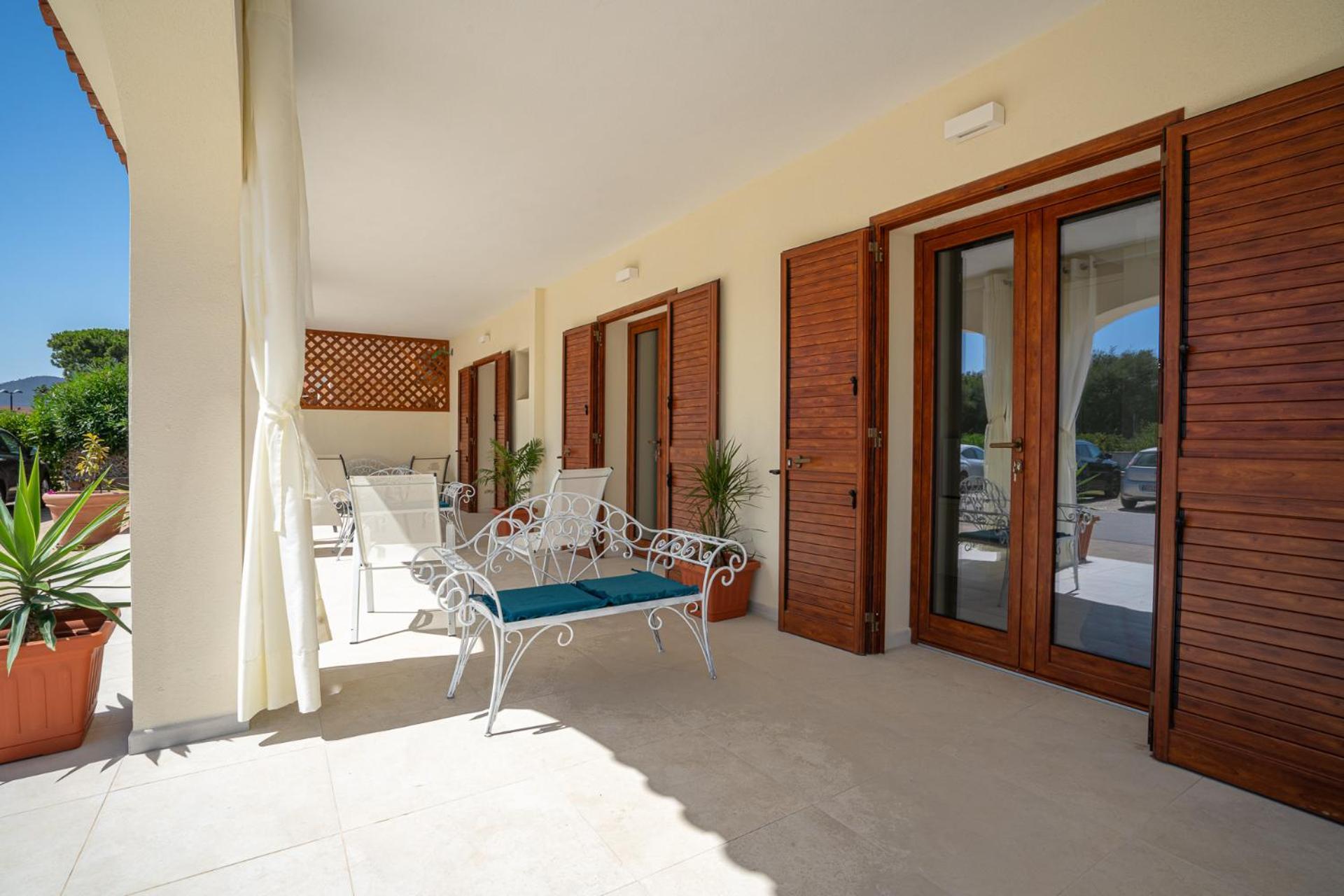 Ambra Holiday Rooms - Rooms & Beach San Teodoro  Exterior foto